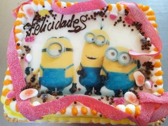 Tarta de los Minions